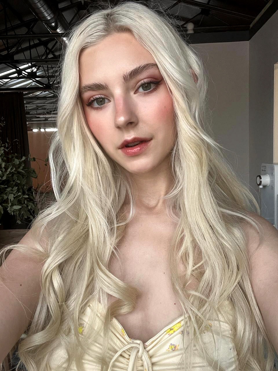 Eva Elfie