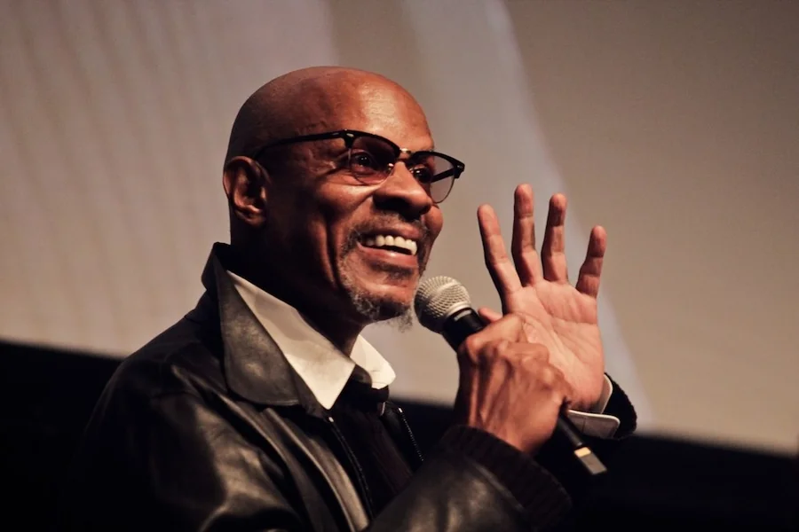 Avery Brooks Net Worth